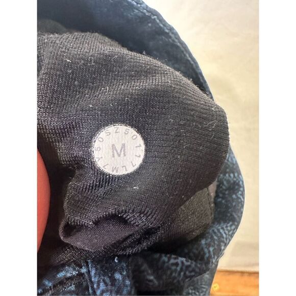 Lululemon Shorts Men Blue & Black Pattern Short Linerless 9" Pockets Gym Active, - Picture 5 of 6